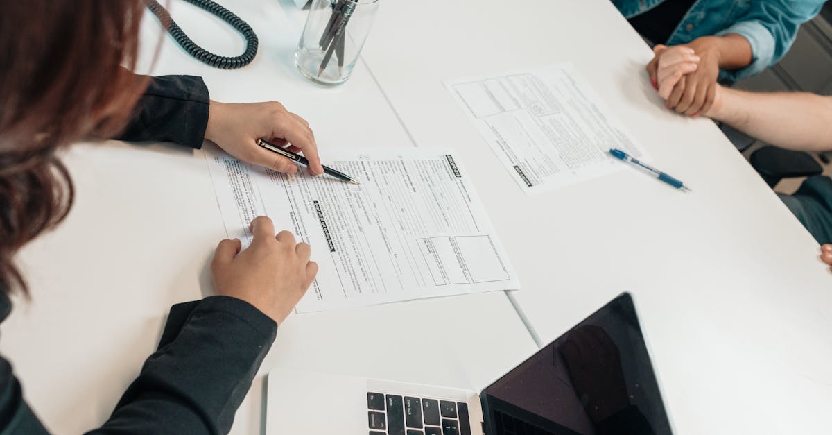 découvrez comment le customer relationship management (crm) peut transformer la gestion de vos relations clients, optimiser votre service, fidéliser votre clientèle et booster votre chiffre d'affaires grâce à des outils performants et des stratégies personnalisées.