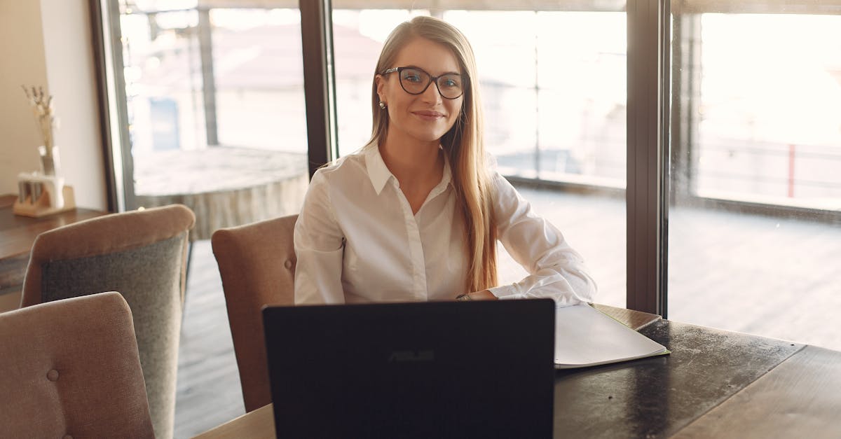 découvrez les clés d'une communication efficace pour améliorer vos interactions personnelles et professionnelles. apprenez des techniques pratiques pour exprimer vos idées clairement, écouter activement et créer des connexions significatives.